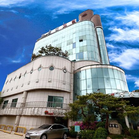 Jumunjin Hotel Gangneung Buitenkant foto