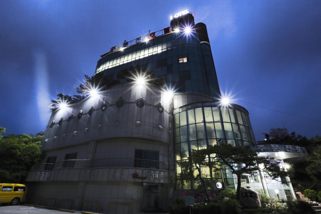 Jumunjin Hotel Gangneung Buitenkant foto